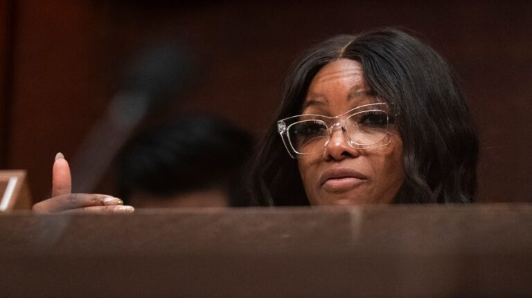 rep-jasmine-crockett-urgently-defends-vote-against-charlie-kirk-honor