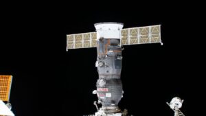 russia-launches-2-8-tons-of-cargo-to-iss-with-progress-93