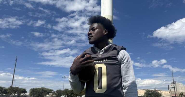 santee-s-darnell-miller-rushing-for-glory-with-1-159-yards