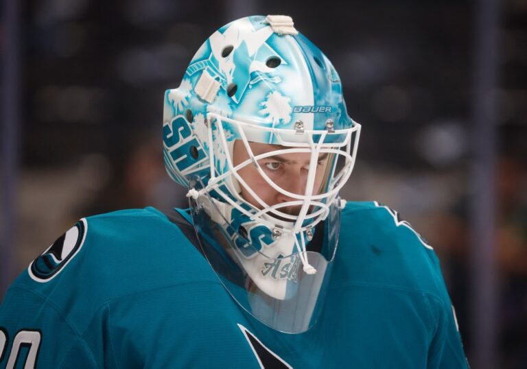 sharks-improve-goaltending-ahead-of-new-nhl-season