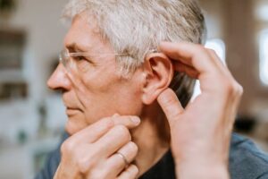 simple-15-minute-hearing-tests-may-lower-dementia-risk