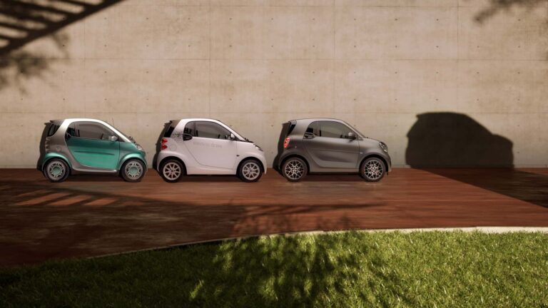 smart-revives-iconic-city-car-with-new-electric-model-2
