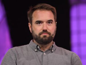 substack-ceo-warns-ai-could-create-slop-or-cultural-shift