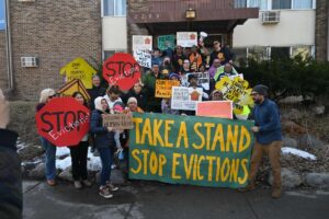 tenant-unions-unite-to-challenge-corporate-landlords-across-u-s-