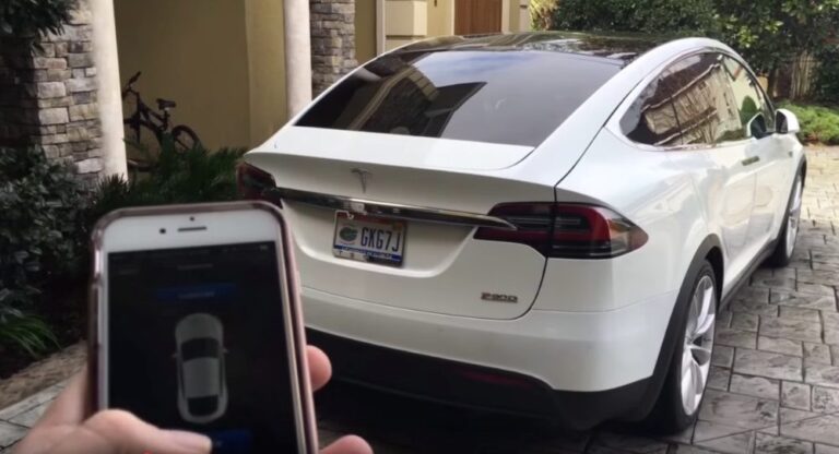 tesla-enhances-smart-summon-with-new-features-elon-musk-confirms