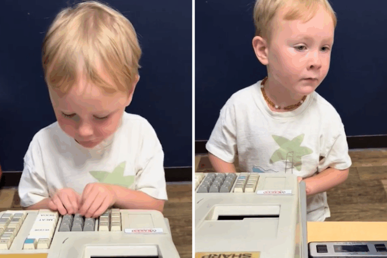 toddler-shocked-by-rude-child-at-museum-mom-captures-moment
