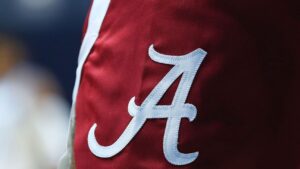 top-35-recruit-tarris-bouie-commits-to-alabama-basketball-now