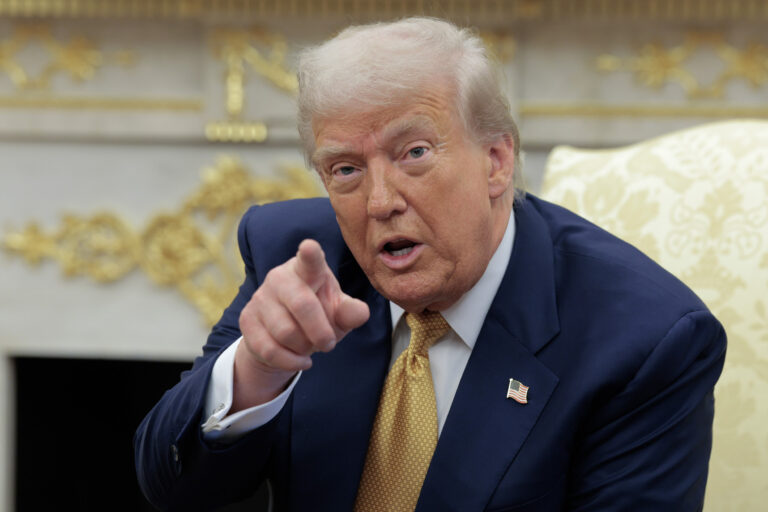trump-faces-deadline-as-tariff-leverage-crumbles-amid-russian-threat