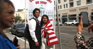trump-moves-to-revise-u-s-citizenship-test-faces-criticism