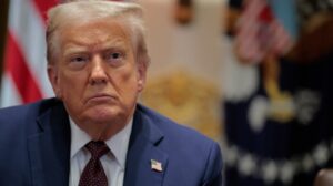 trump-plummets-in-polls-democrats-urged-to-stay-vigilant