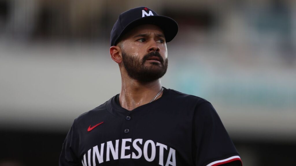 twins-reinstate-p-l-pez-from-il-as-he-prepares-to-face-royals