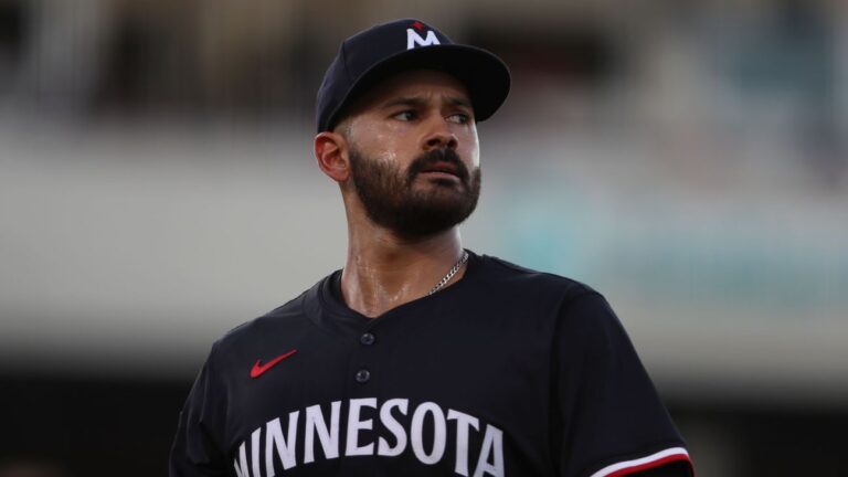 twins-reinstate-p-l-pez-from-il-as-he-prepares-to-face-royals