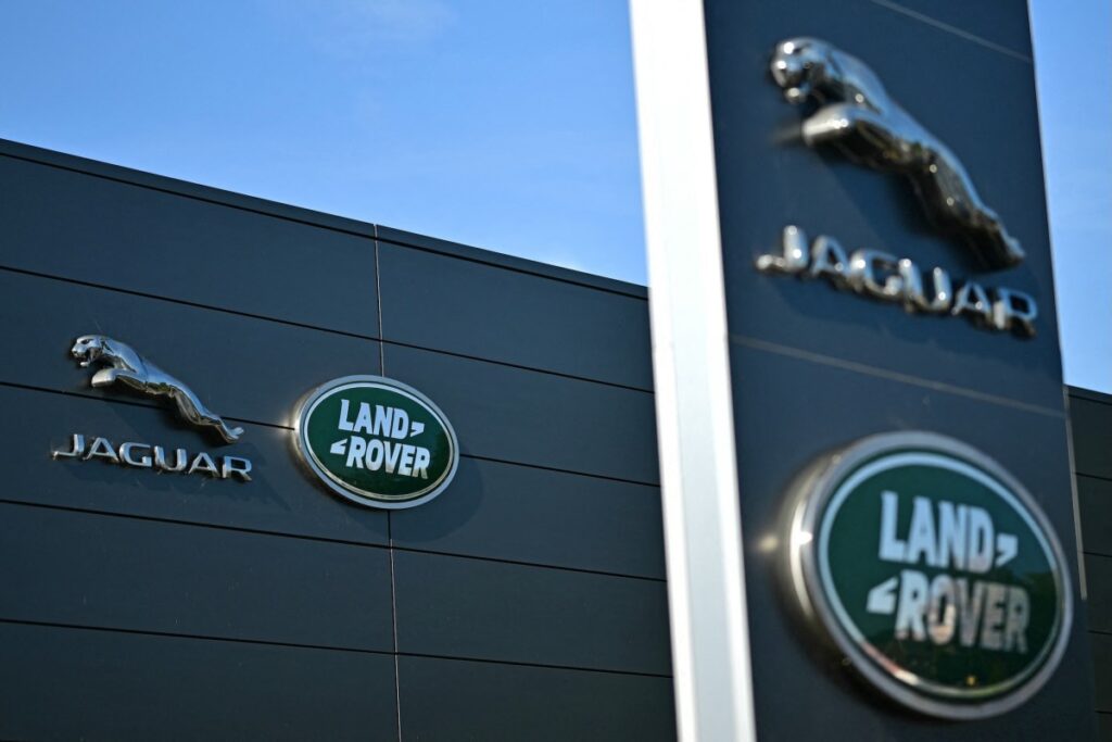 uk-government-approves-1-5b-loan-to-rescue-jaguar-land-rover