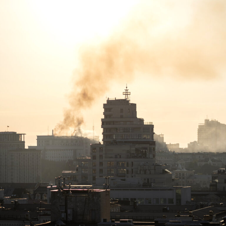 urgent-russian-strike-hits-central-kyiv-ignites-government-building