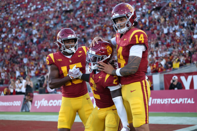 usc-hosts-michigan-state-in-high-stakes-college-football-clash