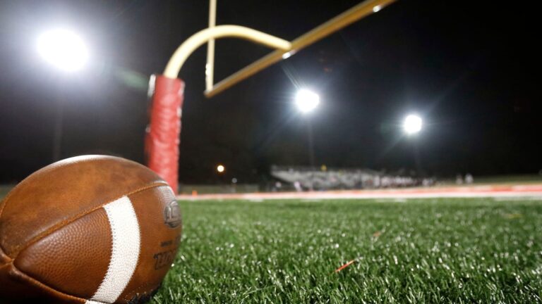 wallkill-valley-football-dominates-north-warren-secures-2-0-start