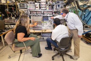 yale-researchers-track-proton-movement-in-water-after-200-years
