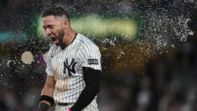 yankees-clinch-playoff-spot-with-walk-off-victory-over-white-sox