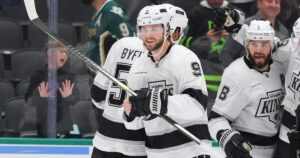 adrian-kempe-scores-overtime-winner-as-kings-beat-stars-3-2