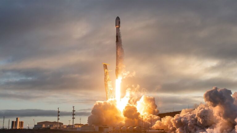 air-force-approves-spacex-for-up-to-100-annual-launches