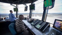 air-traffic-control-staffing-crisis-escalates-amid-shutdown