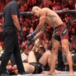 alex-pereira-shocks-with-80-second-tko-to-reclaim-title-at-ufc-320
