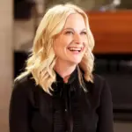 amy-poehler-returns-to-host-snl-tonight-role-model-to-perform