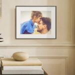 aura-unveils-innovative-cordless-e-paper-photo-frame