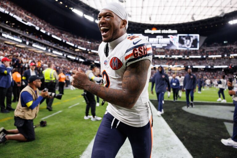 bears-face-commanders-tonight-key-matchup-details-ahead-of-kickoff