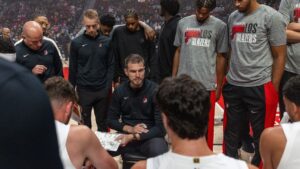 blazers-reeling-after-coach-billups-arrested-in-poker-scheme