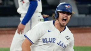 blue-jays-dominate-dodgers-11-4-in-historic-game-1-victory