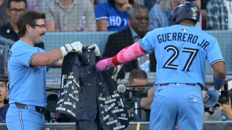 blue-jays-surge-to-victory-as-yesavage-sets-rookie-strikeout-record