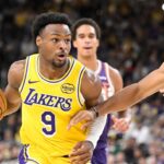bronny-james-struggles-in-debut-but-gains-coach-s-praise