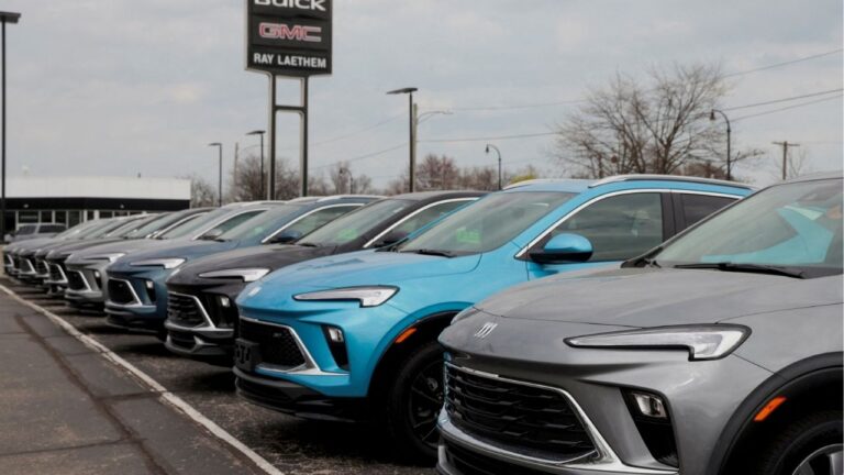california-governor-vetoes-car-dealership-fee-increase-bill