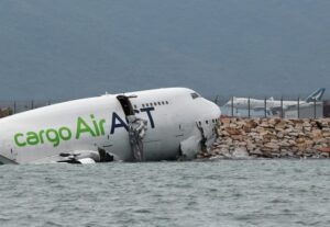 cargo-plane-crashes-at-hong-kong-airport-two-security-officers-dead