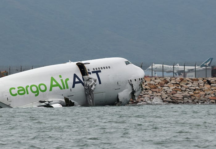 cargo-plane-crashes-at-hong-kong-airport-two-security-officers-dead