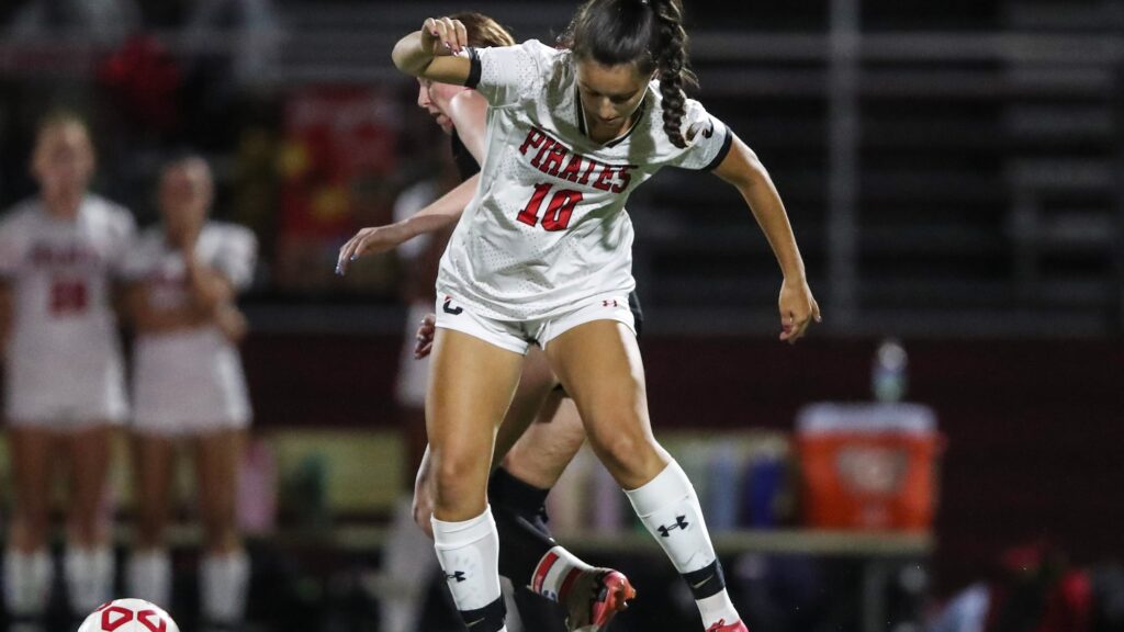 cinnaminson-dominates-palmyra-4-0-in-girls-soccer-showdown