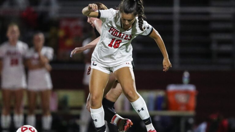 cinnaminson-dominates-palmyra-4-0-in-girls-soccer-showdown