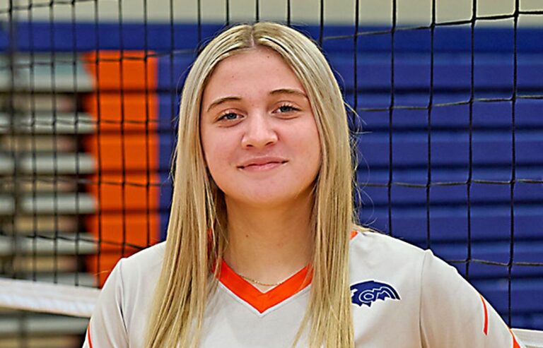colfax-mingo-volleyball-ends-losing-streak-at-pleasantville-tournament