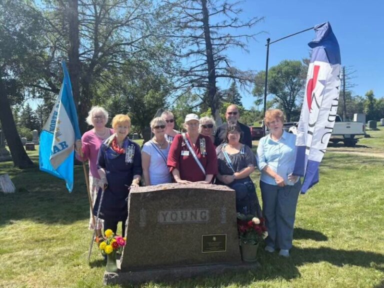 daughters-of-the-american-revolution-honor-legacy-in-north-dakota