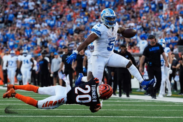 david-montgomery-shines-in-emotional-return-lions-defeat-bengals