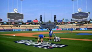 dodgers-and-blue-jays-clash-in-pivotal-game-3-of-world-series