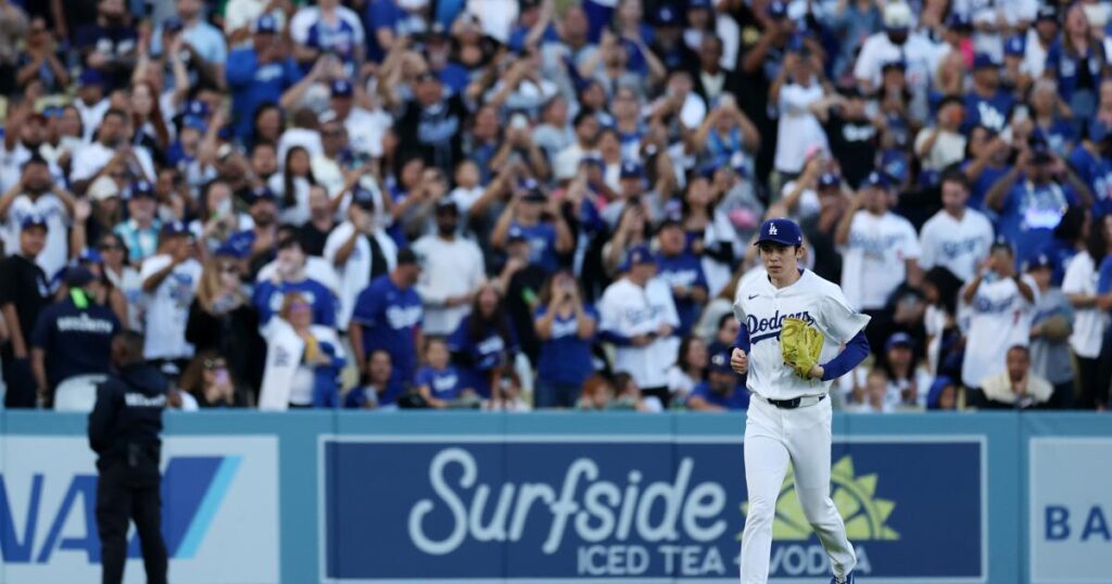 dodgers-dominate-brewers-roki-sasaki-shines-in-bullpen-victory