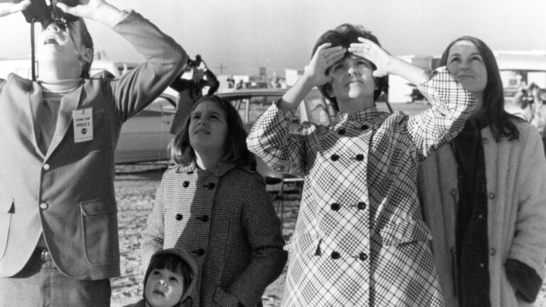 families-of-astronauts-face-unique-challenges-during-space-missions
