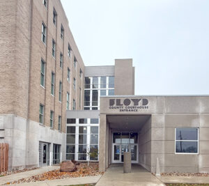 floyd-county-supervisors-clash-over-wind-ordinance-readings