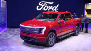 ford-cuts-pickup-truck-prices-by-thousands-after-tax-credit-halt