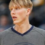 former-nba-player-kyle-singler-charged-with-assault-in-okc