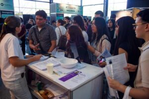 gen-z-faces-graduate-hiring-crisis-as-ai-turns-jobs-into-meat-grinder-