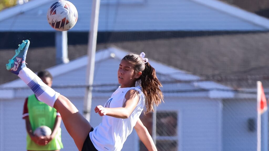 gill-st-bernard-s-dominates-delaware-valley-6-2-in-urgent-win