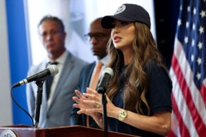 ice-faces-urgent-shakeup-as-arrest-numbers-plummet-amid-fear